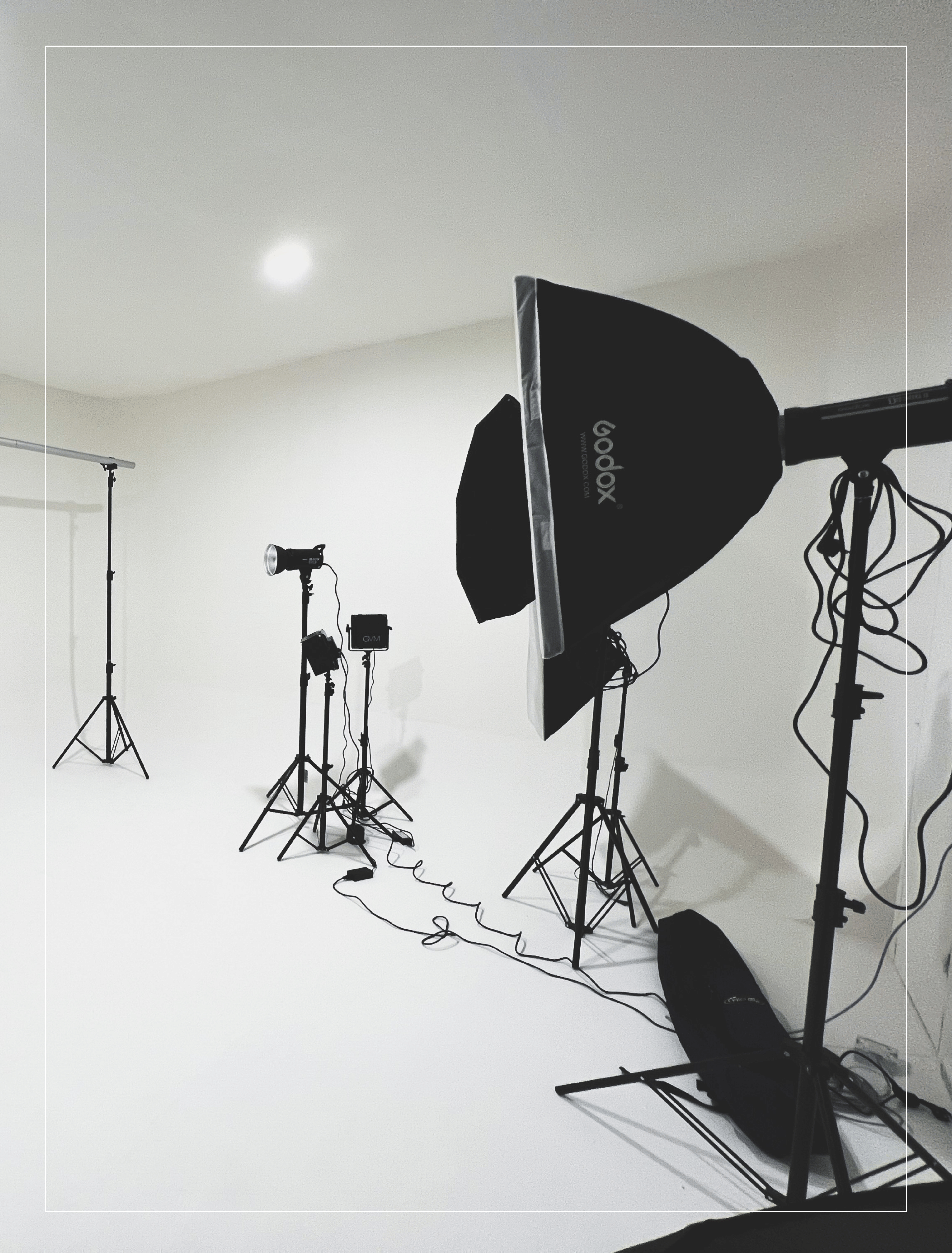 Ruangan dengan pencahayaan terbaik yang bisa digunakan untuk photo studio dengan