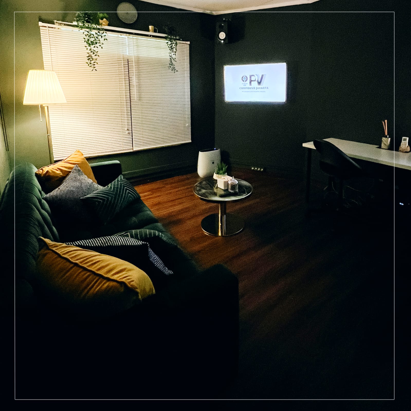 Editor Room Audio dan Post Production Passion Vibe Compound di Jakarta
